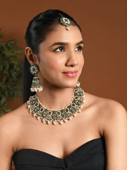 I Jewels - Gold-Plated Green Stone and Pearl Studded Jewellery Set