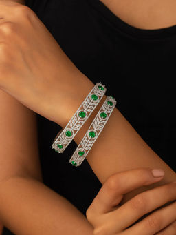 Estele - Classic Gehena Silver Plated Green Cz Bangle