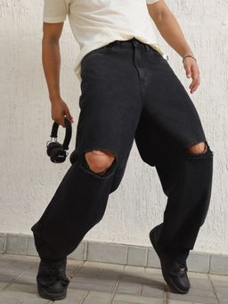 Hubberholme - Men Relaxed Fit Mildly Distressed Jeans