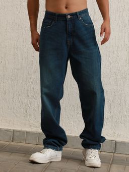 Hubberholme - Men Straight Fit Low Distress Light Fade Jeans