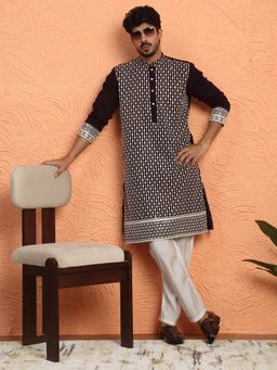 KRAFT INDIA LUXE - Georgette Sequins and Thread Work Embroidered Wine Kurta with Pant