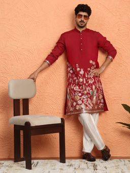 KRAFT INDIA LUXE - Maroon Thread and Zari Embroidered Georgette Kurta with Pant