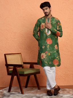 KRAFT INDIA LUXE - Silk Yoke Design Floral Mirror Work Green Kurta with Pant
