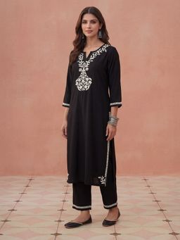 House of Chikankari - HOC Karima Rayon Chikankari Black Kurta with Pant
