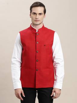 Turtle - Men Red Solid Sleeveless Slim Nehru Jacket