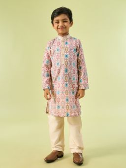 Manyavar - Enchanting Cream Kurta With Pyjama