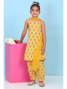 Biba - Girls Yellow Cotton Printed Straight Kurta With Salwar