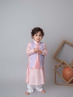 Mi Dulce An'ya - Pink Floral Applique Bandhgala and Kurta with Pyjama (Set of 3)