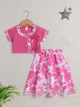 The Magic Wand - Pink Half Sleeves Floral Pipping Top with Skirt