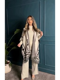 Loveable Creations By Muskan - Women Off White Wool Solid Co-Ord Set