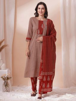 Kami Kubi - Women Red Printed Kurta with Pant and Dupatta (Set of 3)