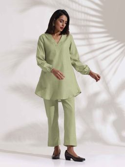 trueBrowns - Women Green Solid Co-Ord (Set of 2)