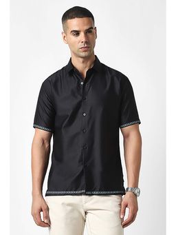 Van Heusen - Men Black Straight Fit Solid Half Sleeves Party Shirt
