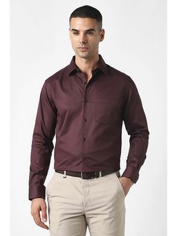 Van Heusen - Men Maroon Regular Fit Solid Full Sleeves Formal Shirt
