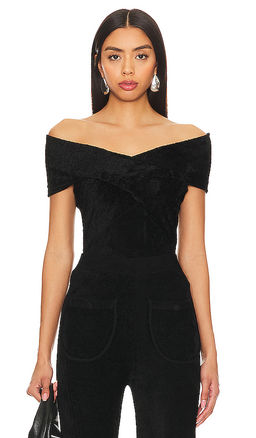 JoosTricot - Solid Velvet Off Shoulder Crop