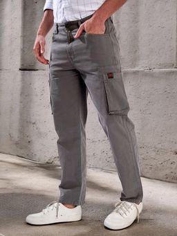 Bene Kleed - Men Grey Cotton Solid Straight Fit Cargo