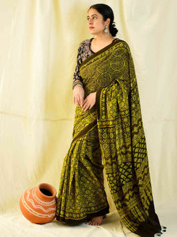 Sundarii - Kashish-Ajrakh Hand Block Printed Mul Cotton Saree with Unstitched Blouse