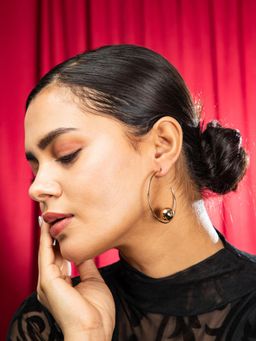 Niscka - Fancy Golden Bold Hoop Earrings