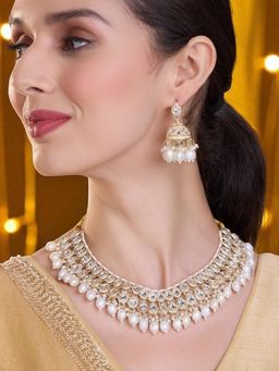 OOMPH - Jadau Theme Stylish Latest Gold Tone Kundan Necklace with Earrings