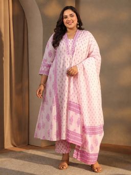Extra love by Libas - Plus Size Pink Floral Printed A-Line Anarkali Kurta & Pant With Dupatta