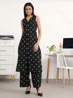 Libas - Black Ethnic Motif Printed Straight Kurta With Ethnic Motif Printed Palazzo