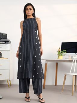 Libas - Navy Blue Chevron Design Panelled A-Line Kurta With Pocket & Design Palazzo