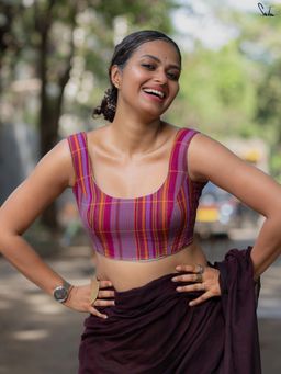 Suta - Reversible Grey Zari Motif & Multicolour Striped Blouse With Stretchable Sides