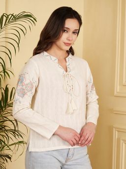 Vbuyz - Women's Off-White Solid Straight Cotton Jacquard Stitched Top