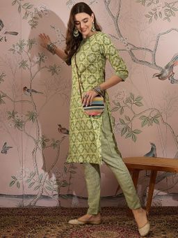Miss Ethnik - Green Round Neck Three Fourth Sleeves Kurta and Pant (Set of 2)