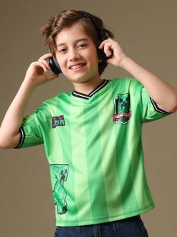 Kidsville - Minecraft Creeper Graphic Boys Oversized Fit V-Neck Jersey T-Shirt