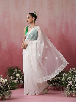 Swtantra - Halo White Cotton Kota Saree with Scallop without Blouse