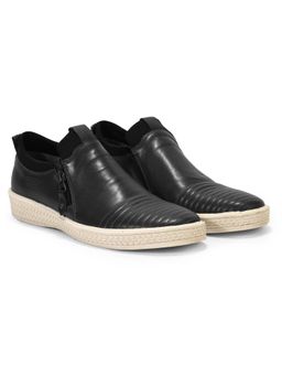 WOODLAND - Men Black Sneakers