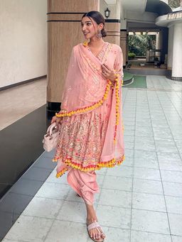 Gopi Vaid - Priyal Dhoti Set-Juhi Godambe