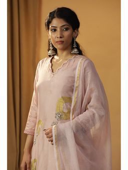 Arpita Sulakshana - Baby Pink Foil Painted Kurta And Pant With Dupatta