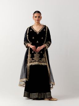 Priya Chaudhary - Black Silk Velvet Kurta With Sharara