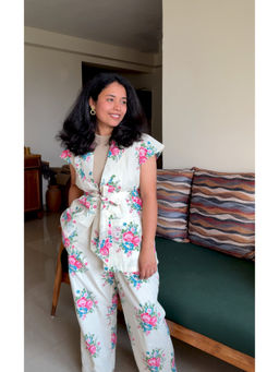 Babhru - White Floral Print Saga Jacket Set