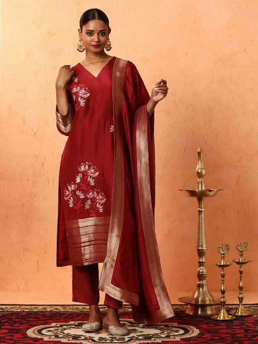 Jaipur Kurti Maroon Floral Stone Work Silk Blend Kurta with Pant and Dupatta (Set of 3)