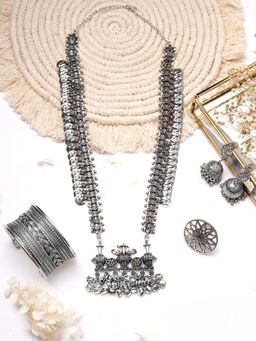 Teejh - by Joker and Witch Laya Silver Oxidised Jewelry Gift Set