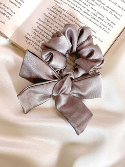 Mueras - Lavender Long Tail Satin Scrunchie