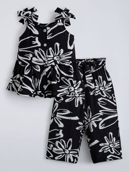 Hopscotch - Black 2-Pc Floral Blouse And Pants