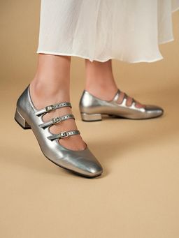 Theater - Womens Kelly Jr. Danger Mary Jane Block Heels