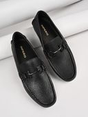 Black color option, Currently selected