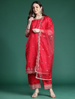 Indo Era - Red Silk Blend Three Fourth Sleeves Kurta With Pant & Dupatta