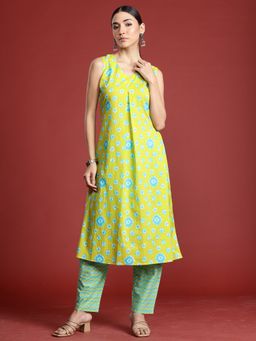 Indo Era - Green Pure Cotton Sleeveless Kurta With Pant