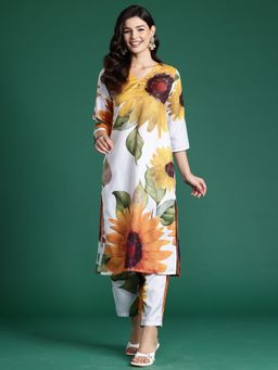 Indo Era - Multi-Color Cotton Blend Three Fourth Sleeves Kurta With Pant