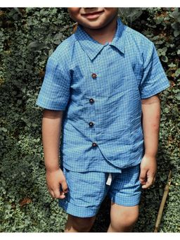 Love the world today - Blue Meadow Curved Placket Checks Shirt