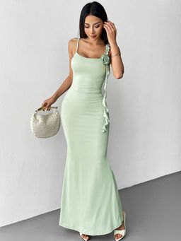 Outzidr - Green Rosette Detailed Maxi Dress