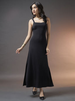 Trend Arrest - Black Square Neck Dress