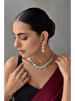 SWABHIMANN - Vihana Silver Polki Single Line White Necklace and Earrings