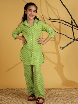 AJ Dezines - Green Cotton 3/4Th Sleeves Zig-Zag Printed Co-Ord Set
